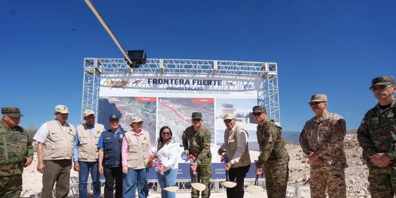 Defensa inicia segunda etapa de verja fronteriza en Jimaní con 14.5 kilómetros