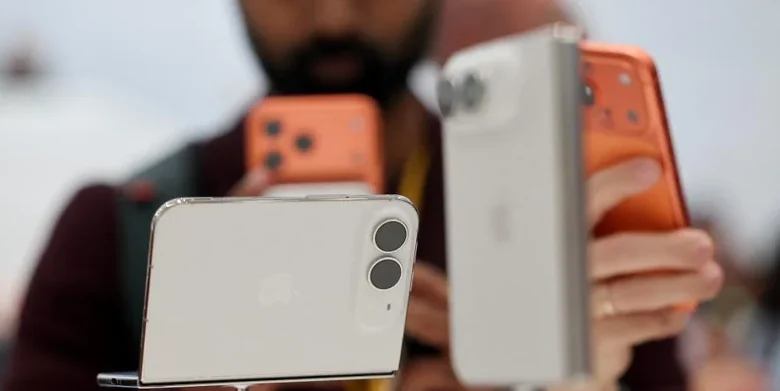 Apple lanza el iPhone Duo plegable por casi 2,000 dólares: lo que deben saber los usuarios dominicanos