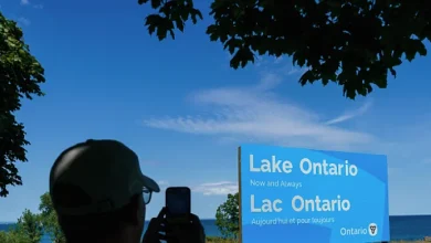 Ontario responde a Trump con letrero gigante: "Lago Ontario. Ahora y siempre"