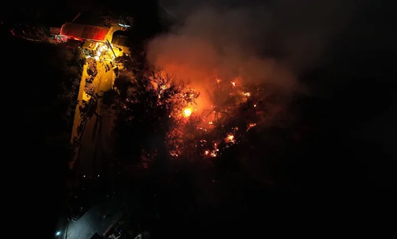 Incendio en Villa Esperanza, Santiago: cuatro viviendas destruidas y la lección sobre desechos en cañadas