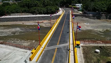 Baní estrena puente Los Hierros: nueva vía alivia tráfico y beneficia a productores de Peravia
