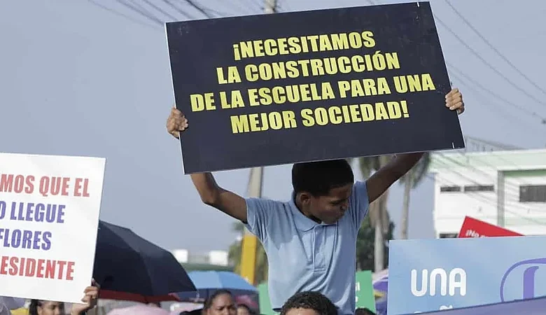 Las Flores exige declaratoria de utilidad pública para terrenos escolares tras 18 años de espera