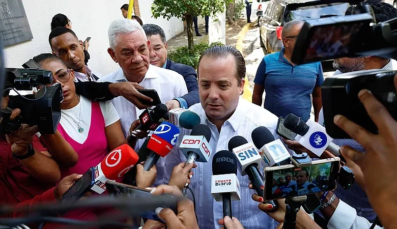 Gobierno respalda actualización del plan de ordenamiento territorial de Santiago