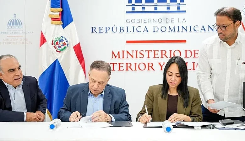 Sector privado donará terrenos para nueva estación de bomberos industrial en Haina