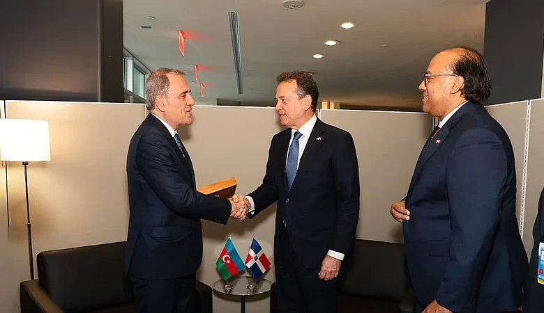 Dominicanos podrán viajar sin visa a Azerbaiyán: acuerdo firmado en la ONU
