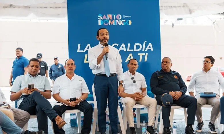 Alcaldía del DN responde inquietudes comunitarias en el sector 30 de Mayo
