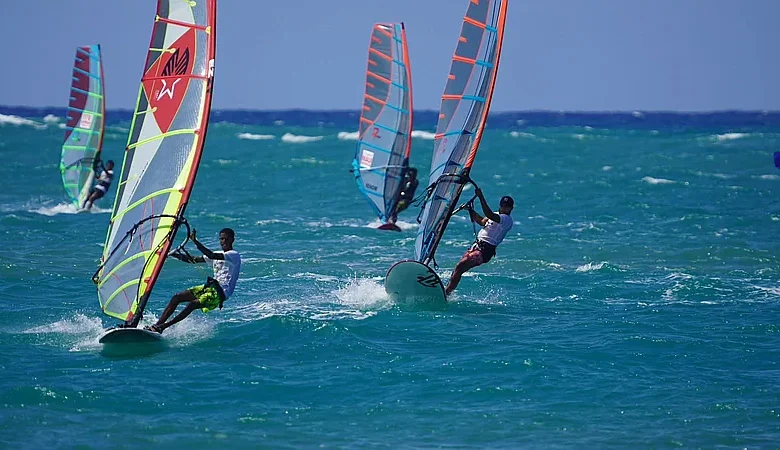 Cabarete Clasicc 2026: cuatro disciplinas acuáticas y atletas desde los 6 años en Puerto Plata