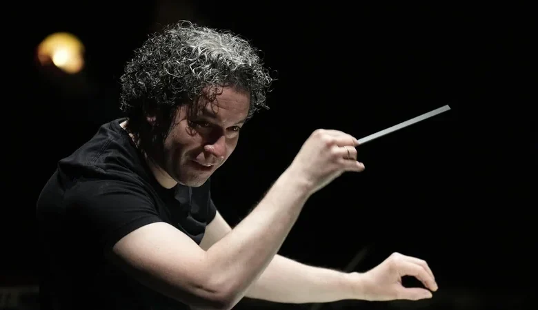 El terremoto en Venezuela provoca el aplazamiento de la gira de Gustavo Dudamel