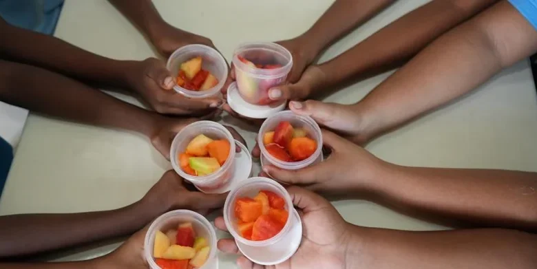Desde sancocho hasta mandarina, así será el menú para el nuevo año escolar 2026-2027