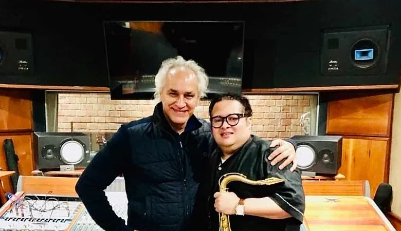 VIDEO | José Antonio Molina y Sandy Gabriel estrenan nuevo video musical de "Sandy Gabriel & Amigos"