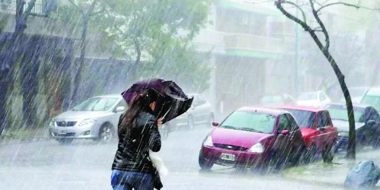Onda tropical generará aguaceros esta tarde; vigilan tormenta tropical Dolly