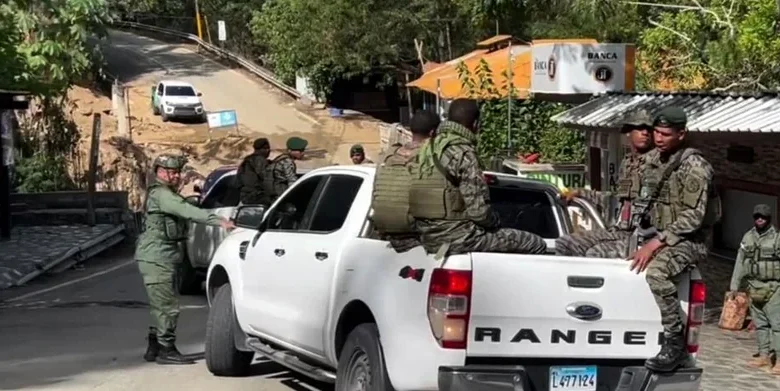 Medio Ambiente interviene proyecto turístico próximo al Yaque del Norte en Jarabacoa