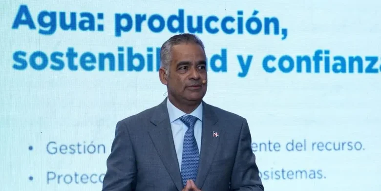 Ministro Santos abordará en Washington potencial de tierras raras