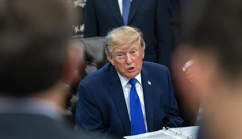 Trump rebautiza la IA como 'superinteligencia' en el Gobierno de EE.UU.