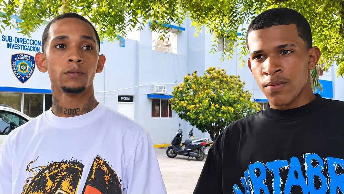 Dos jóvenes de Camboya intentan entregarse en Barahona y denuncian que no los reciben