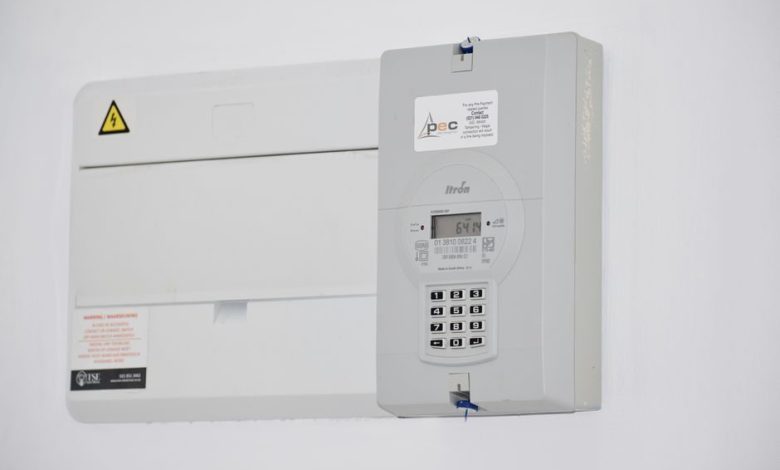 Gobierno impulsa digitalización eléctrica y ley de eficiencia para reducir costos en hogares y empresas