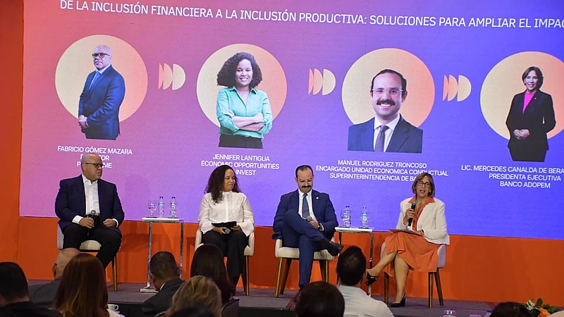 Banco Adopem: 7 de cada 10 clientes superan la pobreza en 3 años