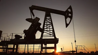 Petróleo WTI cae 4.21% por posible liberación de reservas de la UE: ¿qué significa para República Dominicana?