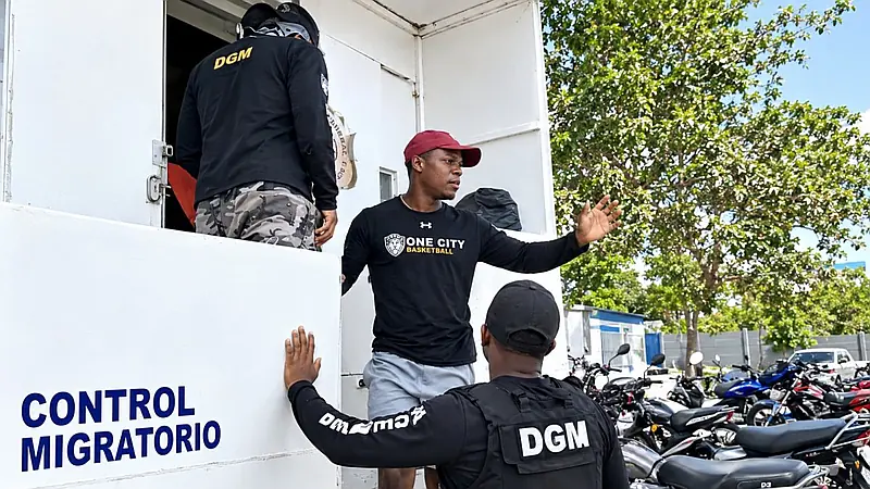Dominicano se resiste a operativo migratorio: 