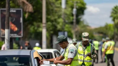 INTRANT y DIGESETT detienen 15 vehículos por transporte irregular en el Distrito Nacional
