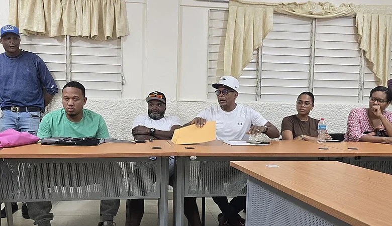 Comerciantes de Andrés, Boca Chica, piden a INAPA rutas alternas para no cerrar sus negocios
