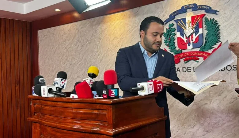 Proyecto de ley busca que pensionados reciban hasta 70% de su salario: ¿cómo te afecta?