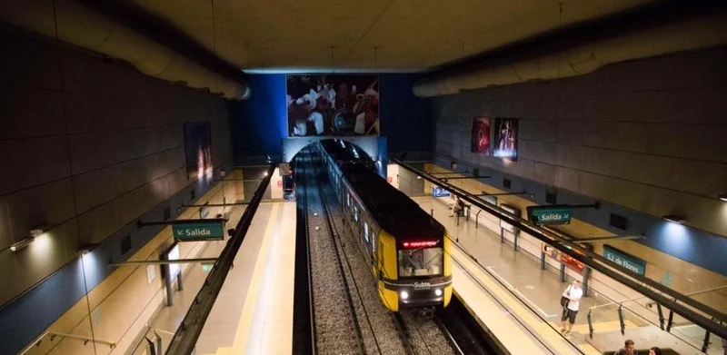 Paro sorpresivo en el metro de Buenos Aires deja sin servicio a 800,000 pasajeros