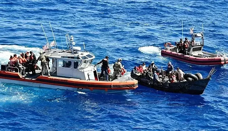 Guardia Costera de EE.UU. repatria a 63 dominicanos y haitianos tras interceptar yola en el Canal de la Mona