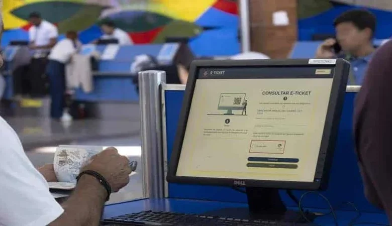 PGR ordena levantar impedimentos de salida a 56,140 ciudadanos sin sustento legal