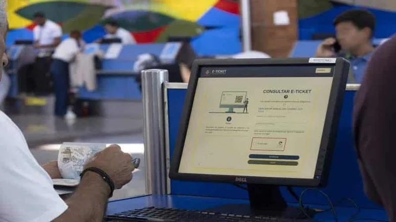 PGR ordena levantar impedimentos de salida a 56,140 ciudadanos sin sustento legal