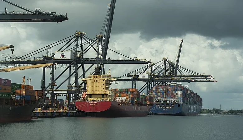 Exportaciones dominicanas crecerán 14 % en 2026 pese a arancel de 10.4 % en EE. UU.