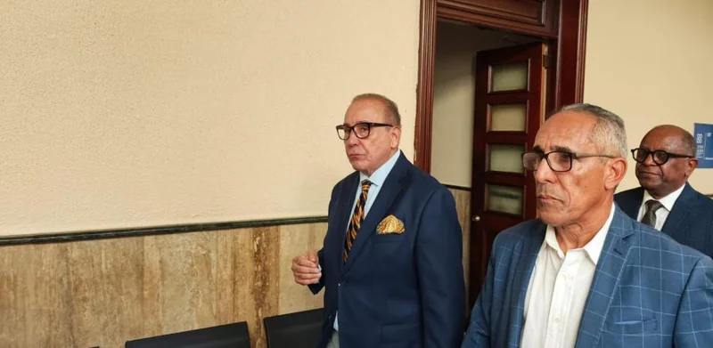 Abogados querellan a director de la Policía por muertes en supuestos intercambios de disparos