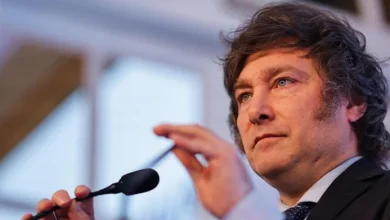 Miles insulta a Sánchez y llama "zurdos" a sus críticos en plena precampaña española