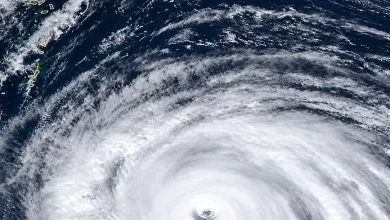 Champi se debilita frente a Filipinas pero aún amenaza con lluvias torrenciales y olas de 12 metros