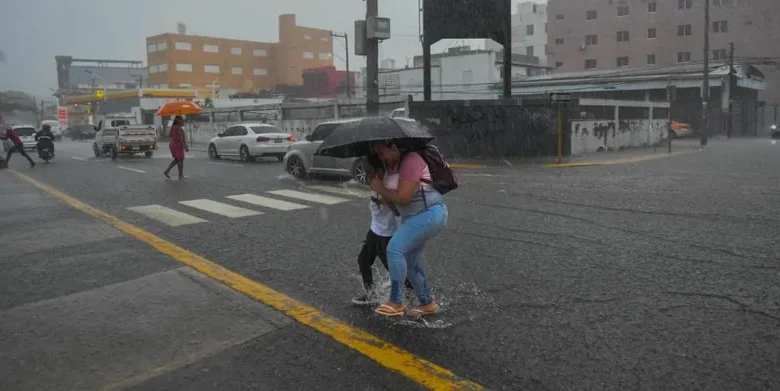 Indomet alerta a Barahona, Azua y Pedernales por lluvias de la vaguada