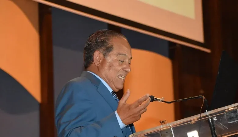 Edylberto Cabral alerta que la nómina de la UASD supera los 5,000 empleados y afecta la docencia