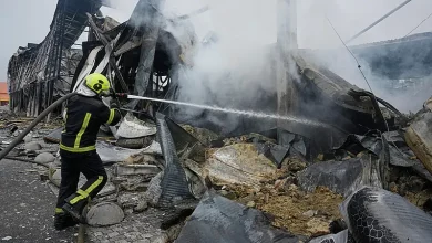 Rusia y Ucrania intercambian ataques masivos mientras Putin acepta en principio negociar