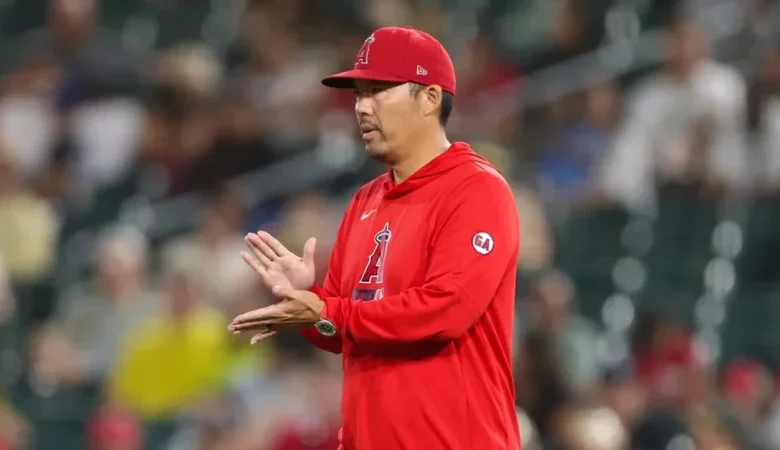 Angelinos despiden a Kurt Suzuki tras temporada de 100 derrotas; le ofrecen quedarse como asistente especial