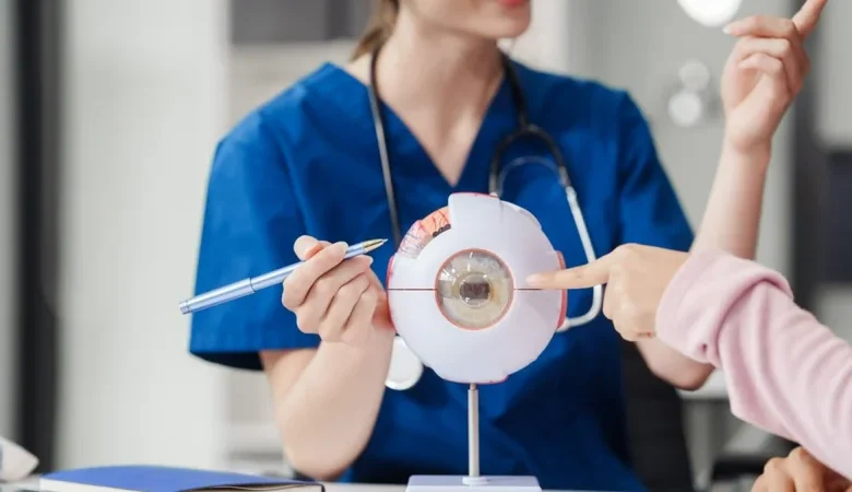 Nueva mastectomía robótica reduce incisiones de cinco a una pulgada y preserva el pezón