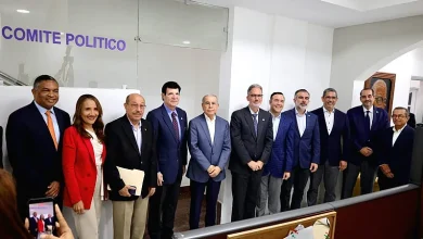 AIRD y PLD abordan temas económicos y sociales en reunión encabezada por Danilo Medina