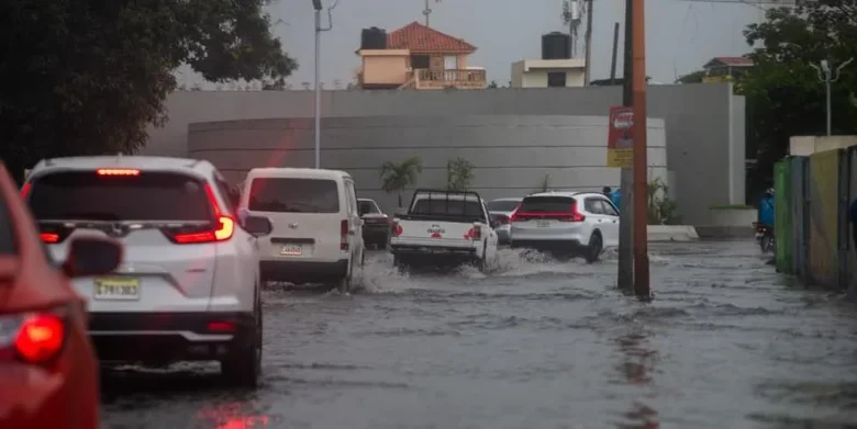 COE declara alerta amarilla en Barahona, Pedernales y otras seis provincias por lluvias de 72 horas
