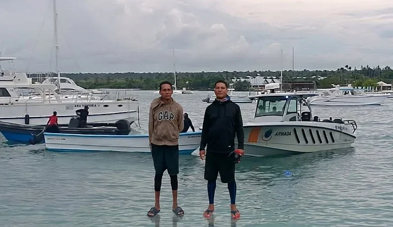Rescate en el mar Caribe: dos pescadores salvados tras fallo de motor cerca de Isla Saona