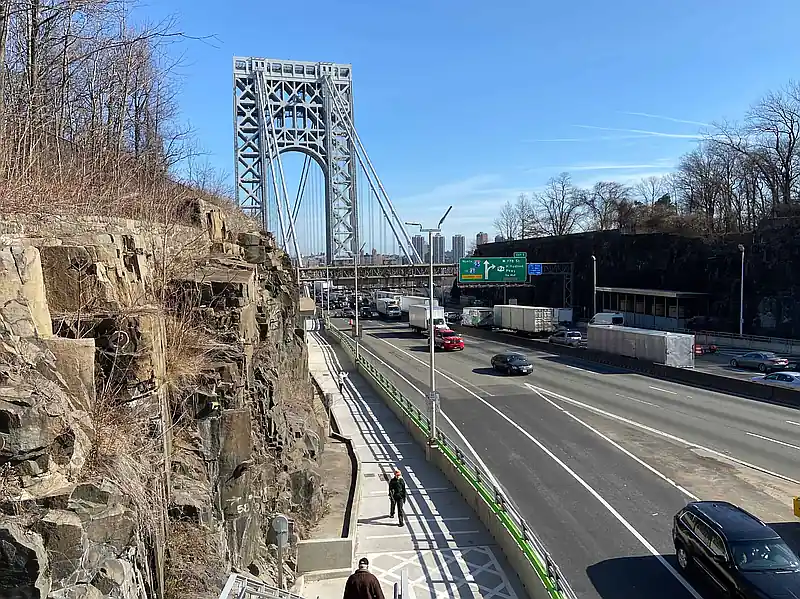 Expolicía de NY acusado de matar a conductor en el puente George Washington: lo que debe saber