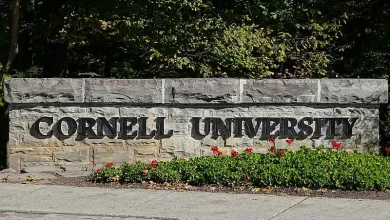 Justicia de NY protege identidad de denunciante de violación en Cornell