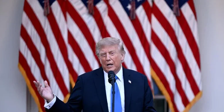 Trump promete que buques de EE.UU. 'pasarán' por Cuba al volver de Irán y Rubio cerrará el acuerdo