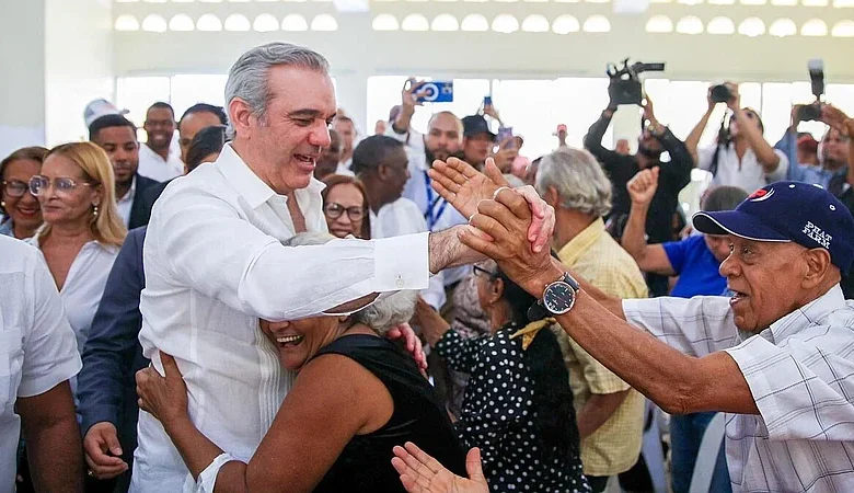 Agenda presidencial del fin de semana: inauguraciones, títulos y el estreno de "El Presidente en el Barrio"