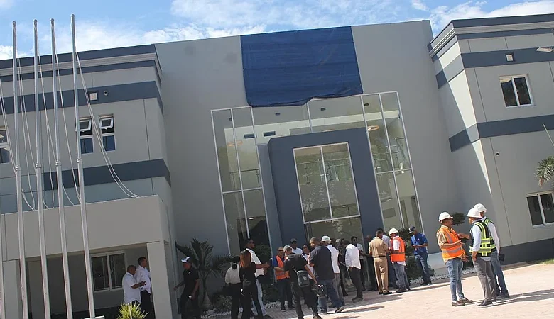 Bonao estrena oficinas estatales: 30 servicios se concentran en el antiguo hospital