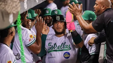 Estrellas frenan racha con paliza 8-3 sobre Licey en el Tetelo Vargas