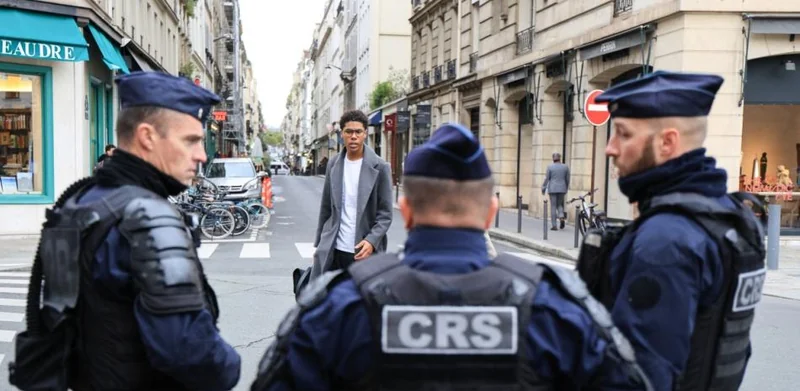 Francia moviliza 70,000 policías para contener protestas y saqueos