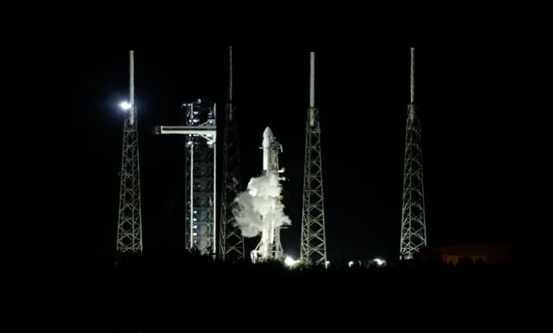 NASA pospone decisión entre SpaceX y Blue Origin para el alunizaje tripulado de Artemis IV